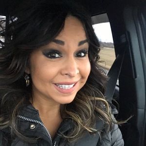 Meet your Posher, Regina